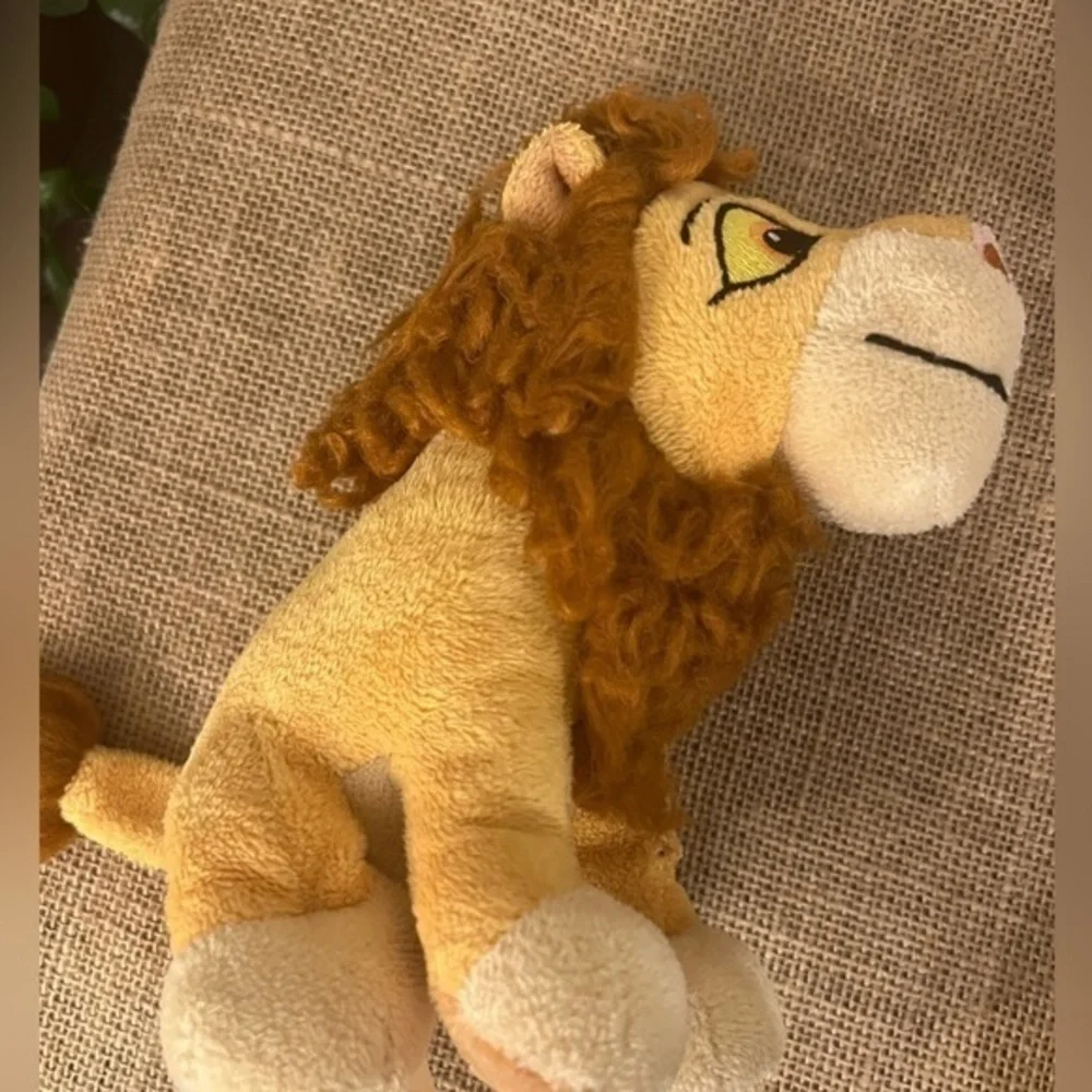 Disney stuffed animals. The lion king Mufasa. Goofy. - Picture 3 of 7